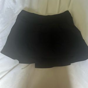 Lulu pace rival tennis skirt